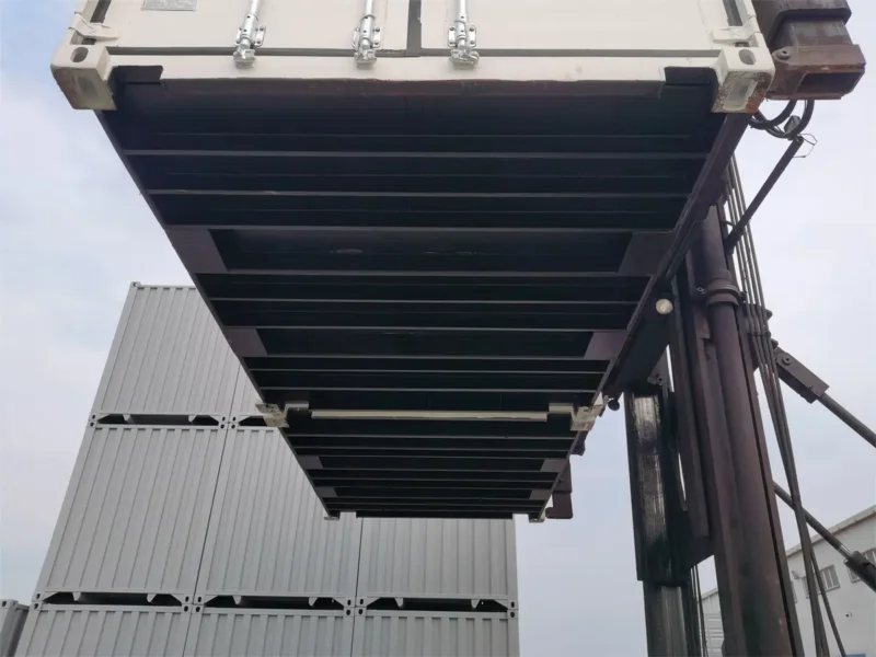 10' RAL 9010 Pure White EOD Loaded & Connected Container - Image 5