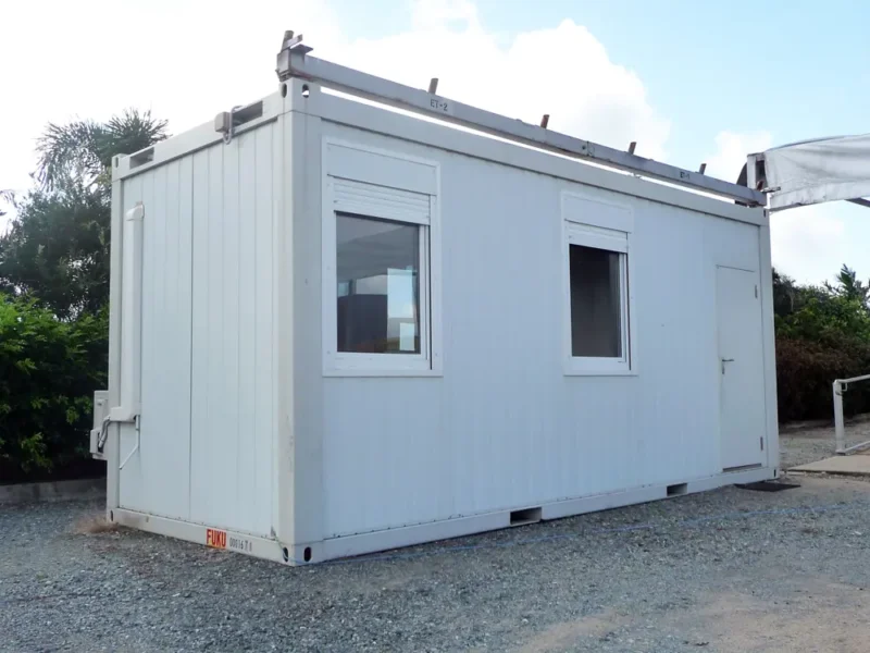 20ft and 40ft Accommodation Containers - Image 6