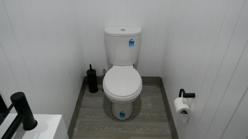 Public Toilet Block - Image 4